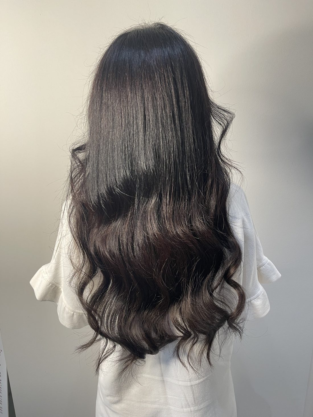 Extension mosse su capelli castano scuro a ultrasuoni a freddo — Bergamo, CT Hair Extension