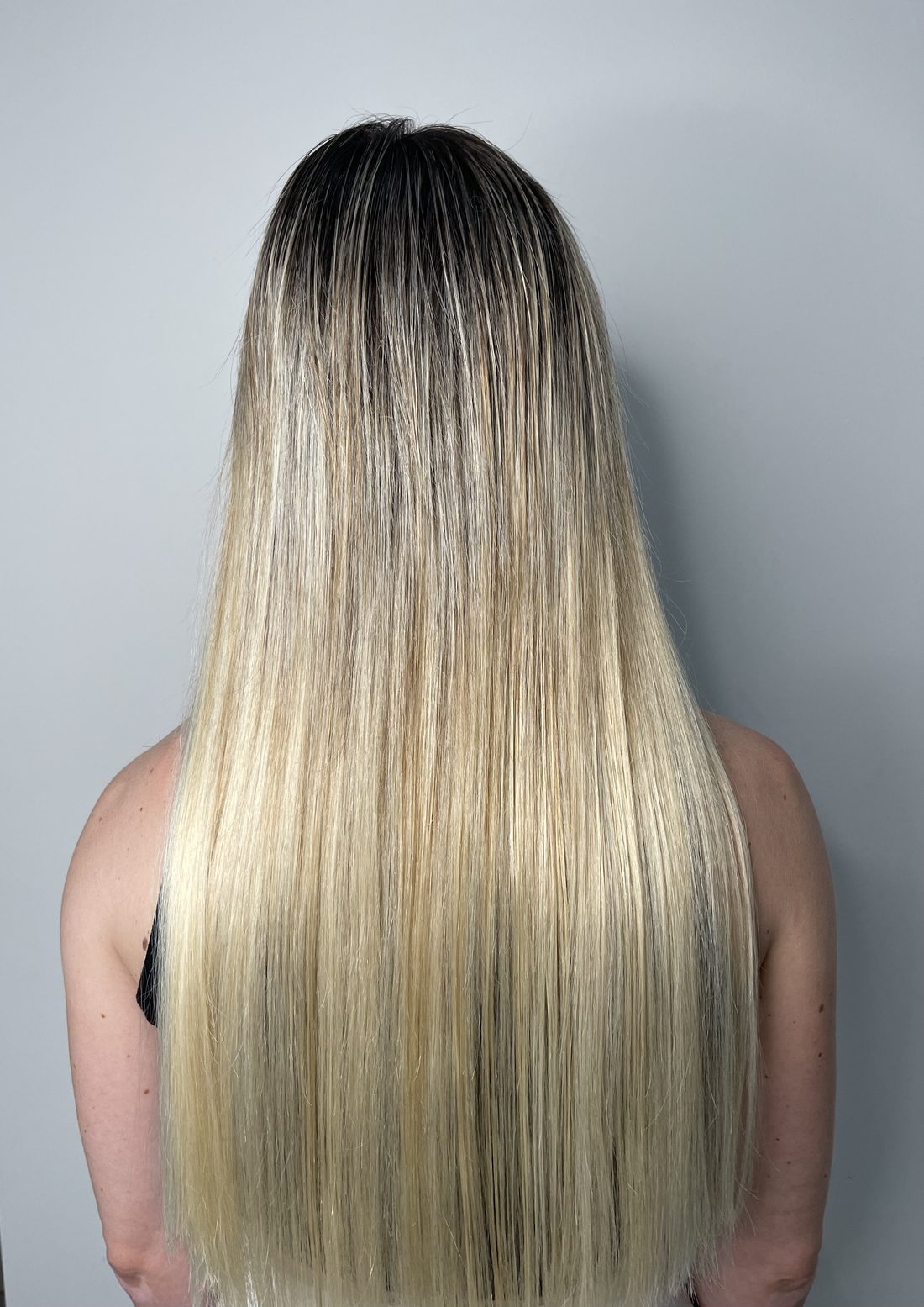 Extension lisce bionde con ombré a ultrasuoni a freddo — Bergamo, CT Hair Extension